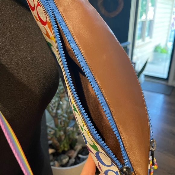 Authentic PRIDE coach rainbow bum bag.  Like new! - Picture 9 of 10